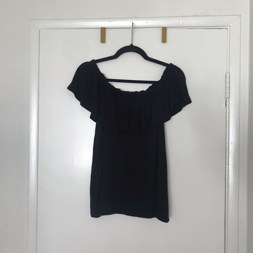 Ruffle Off the Shoulder Tee